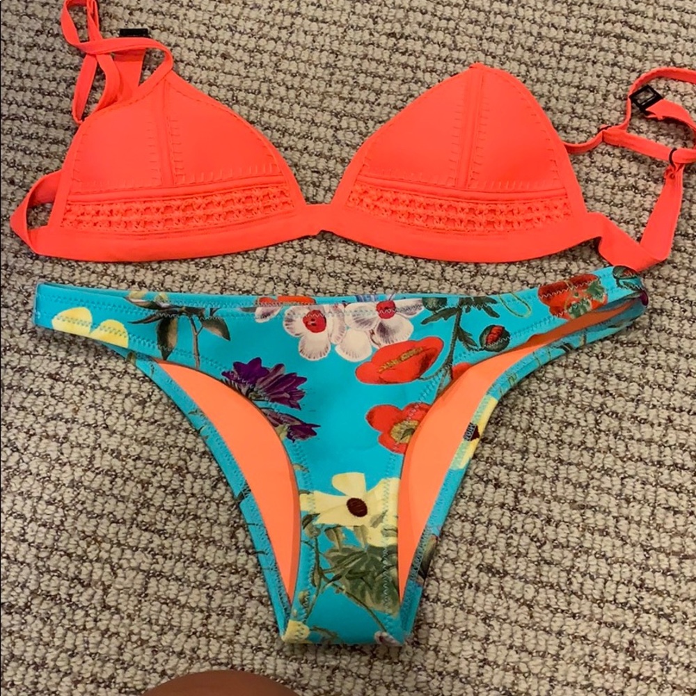 triangl swimsuit set